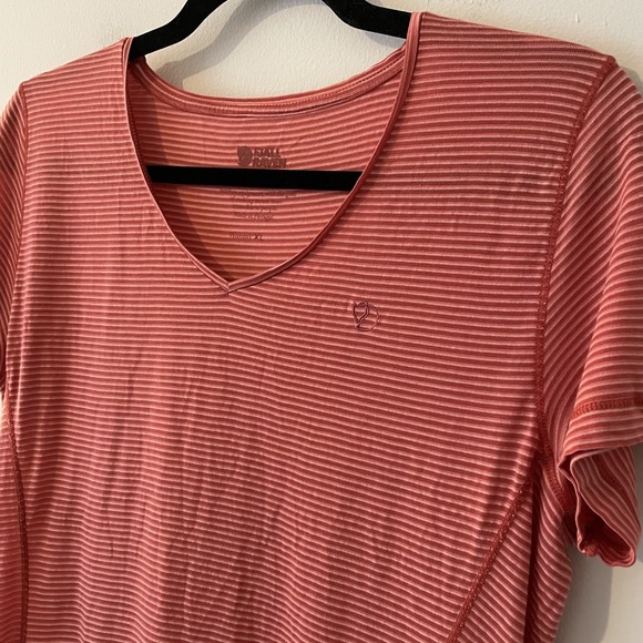 Fjallraven Womens Abisko Cool Striped T-Shirt Red XL Logo Basic V-Neck Gorpcore - Picture 4 of 10